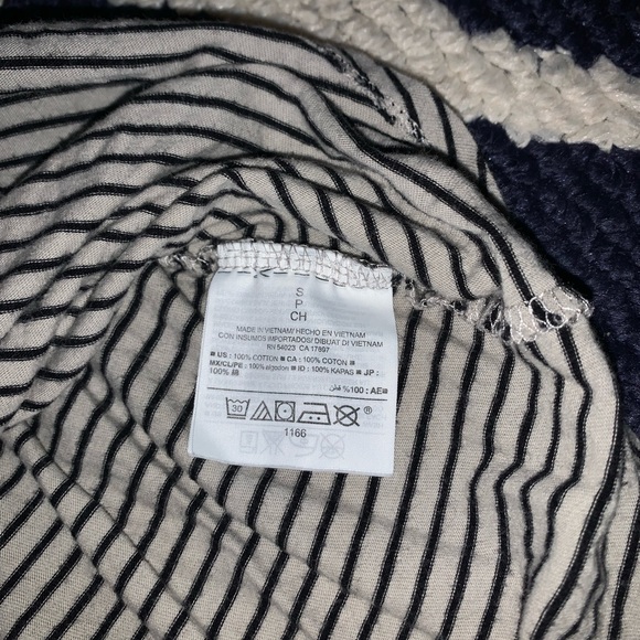 Relaxed striped racer back tank! - Picture 5 of 6